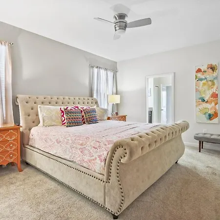 Awesome 8 Bedroom Villa W Game Room Pool & Theater